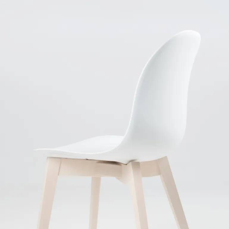 1665 Academy Connubia© Chaise scandinave en polypropylène et bois